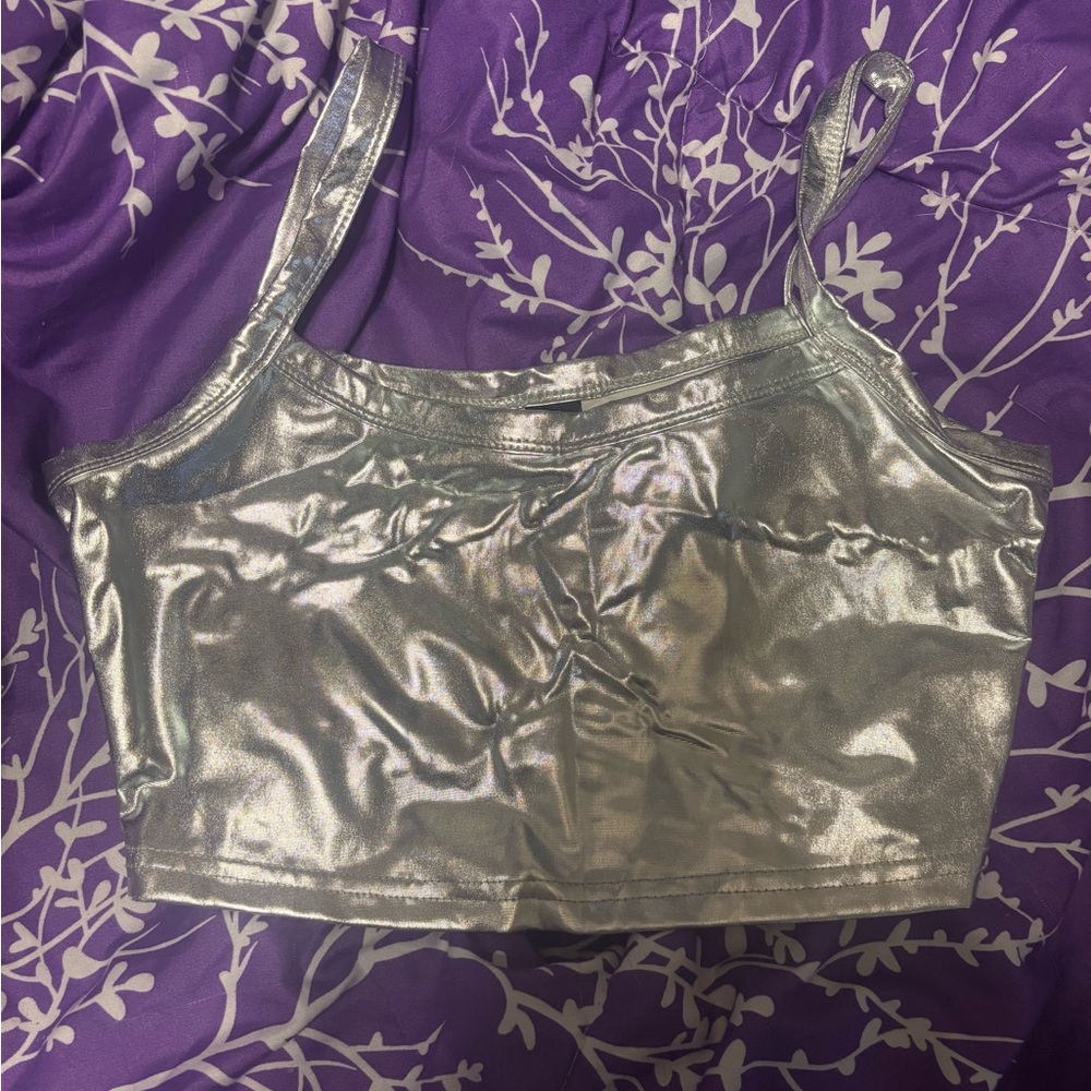 SHEIN Silver Metallic Crop Tank Top